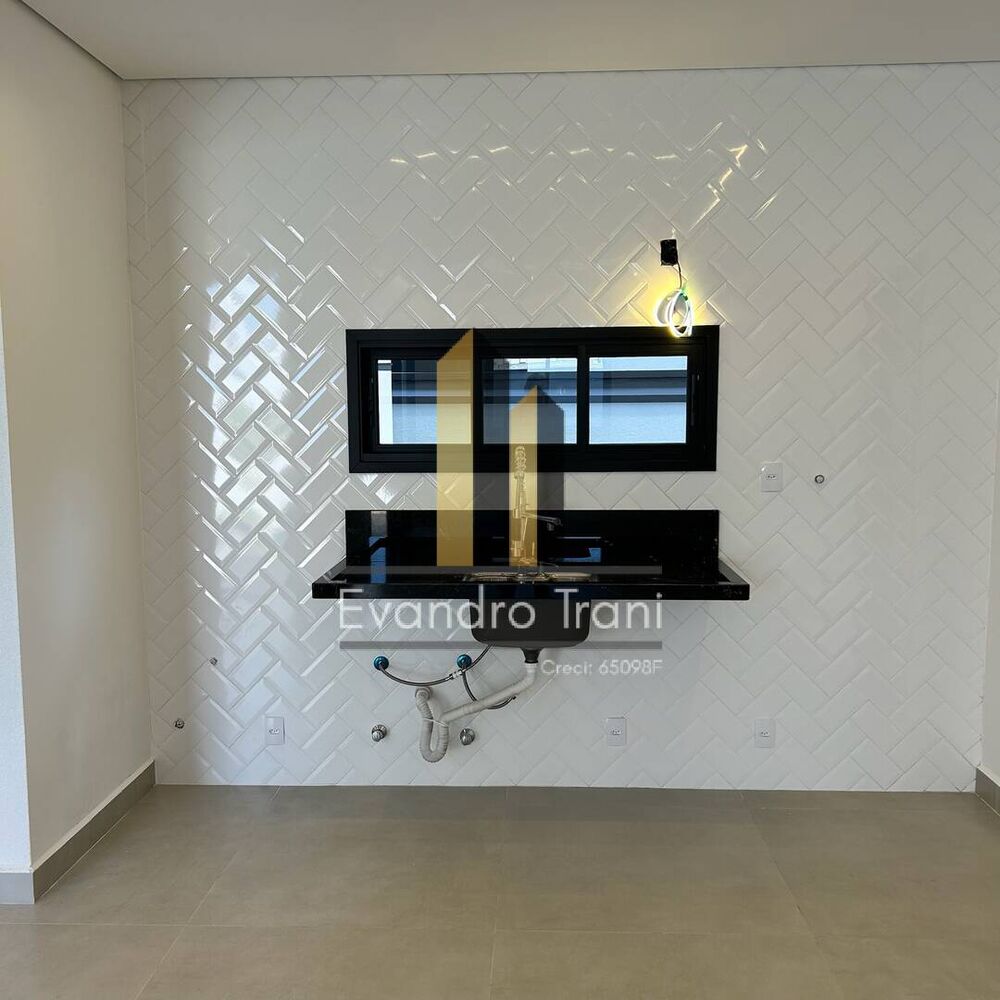 Casa à venda com 3 quartos, 250m² - Foto 3