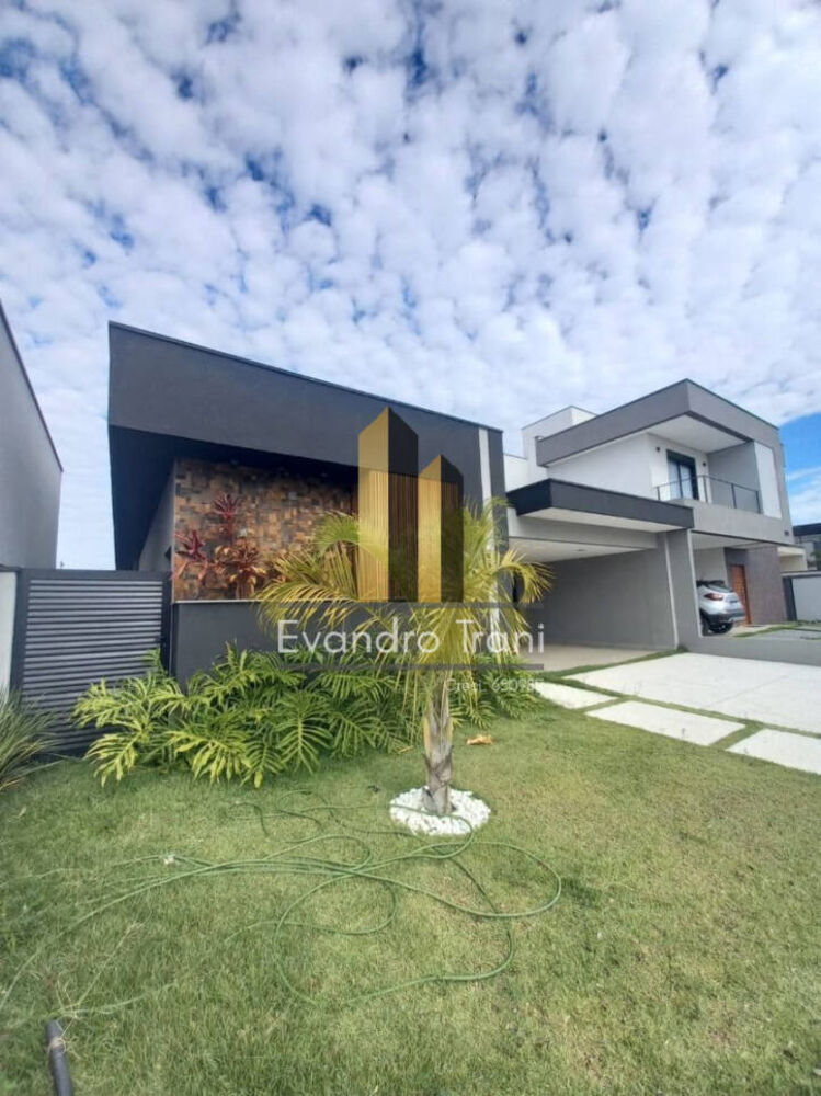 Casa à venda com 3 quartos, 163m² - Foto 1