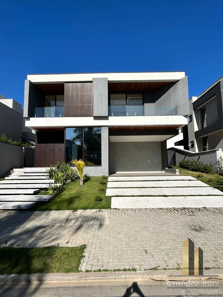 Casa, 4 quartos, 393 m² - Foto 1