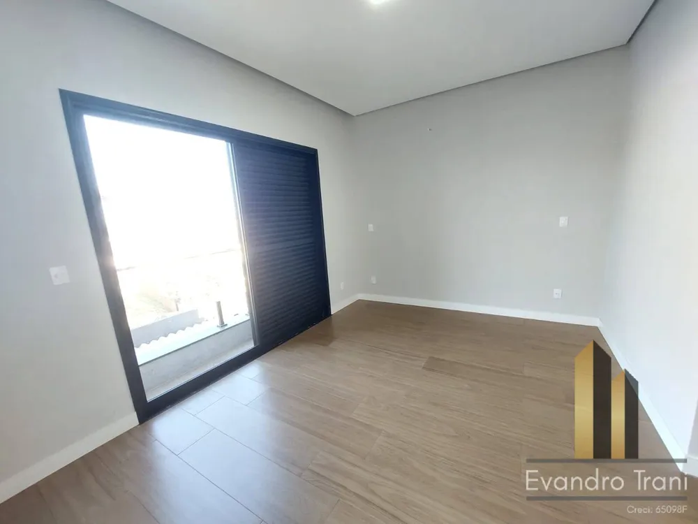 Casa, 3 quartos, 224 m² - Foto 2