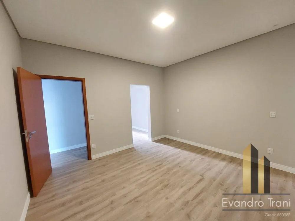 Casa, 3 quartos, 265 m² - Foto 3