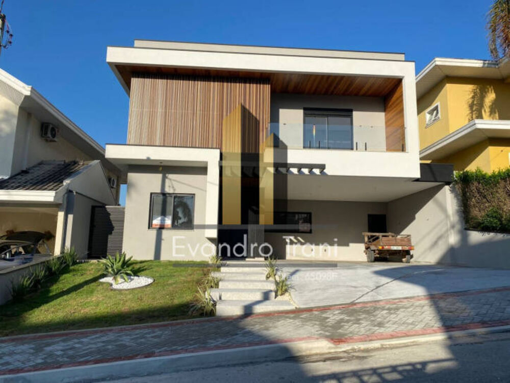 Casa, 4 quartos, 349 m² - Foto 2