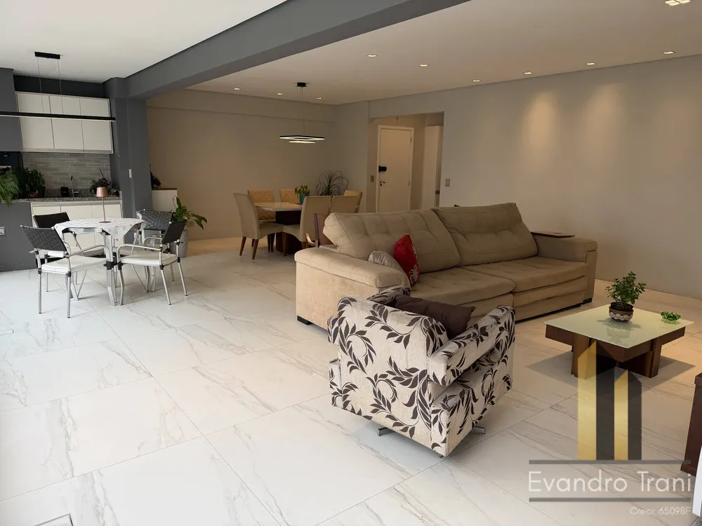 Apartamento, 3 quartos, 156 m² - Foto 2