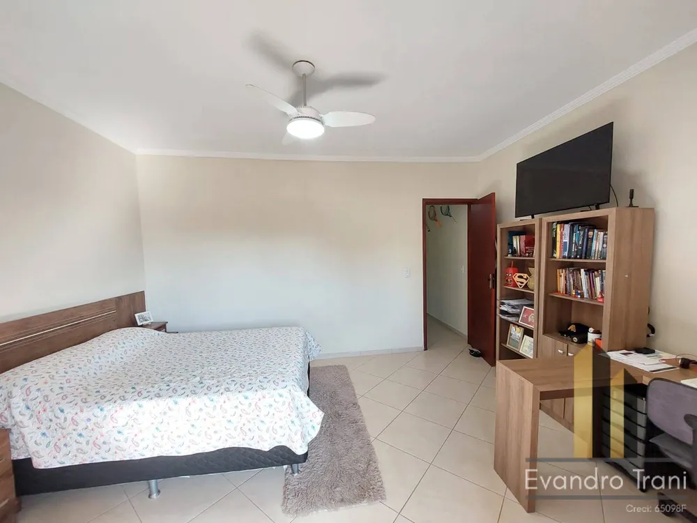 Casa, 3 quartos, 134 m² - Foto 2