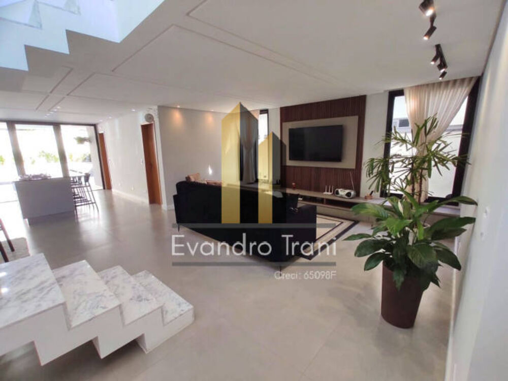 Casa, 3 quartos, 230 m² - Foto 1