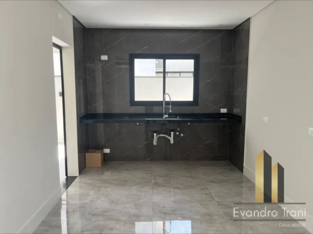 Casa, 3 quartos, 245 m² - Foto 4
