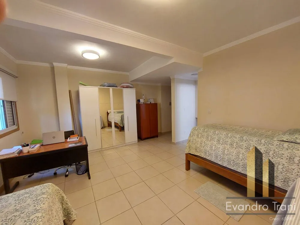 Casa, 4 quartos, 256 m² - Foto 14