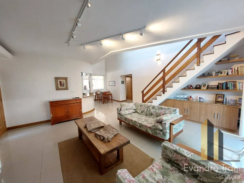 Casa, 4 quartos, 256 m² - Foto 15