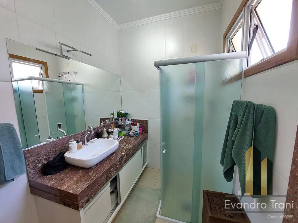 Casa, 4 quartos, 256 m² - Foto 8