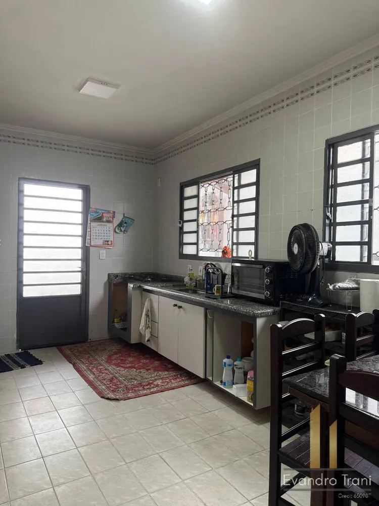 Casa, 3 quartos, 250 m² - Foto 1