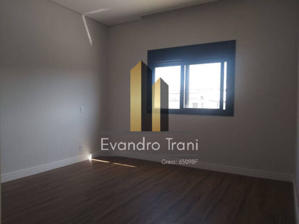 Casa à venda com 4 quartos, 235m² - Foto 7