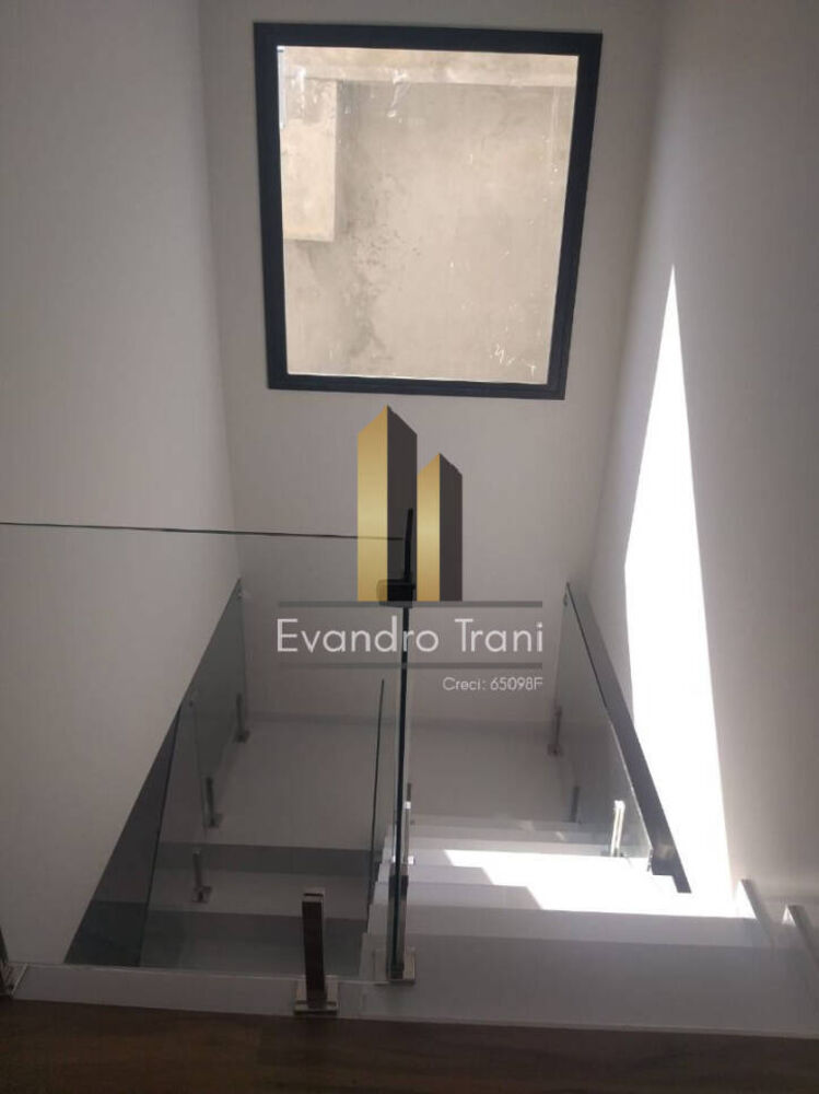 Casa à venda com 4 quartos, 235m² - Foto 4