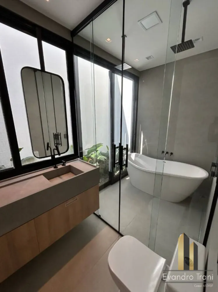 Casa, 3 quartos, 239 m² - Foto 2