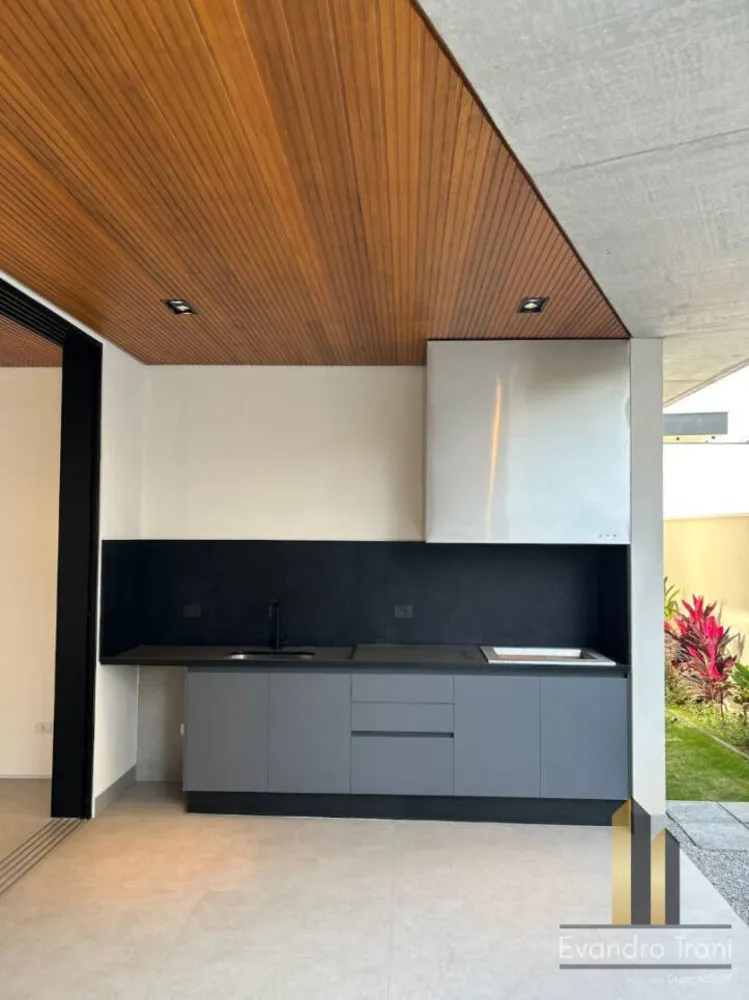 Casa, 3 quartos, 239 m² - Foto 10