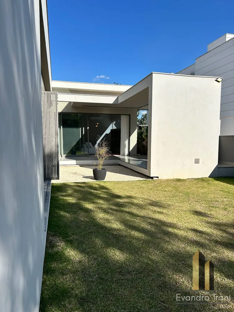 Casa, 3 quartos, 300 m² - Foto 3