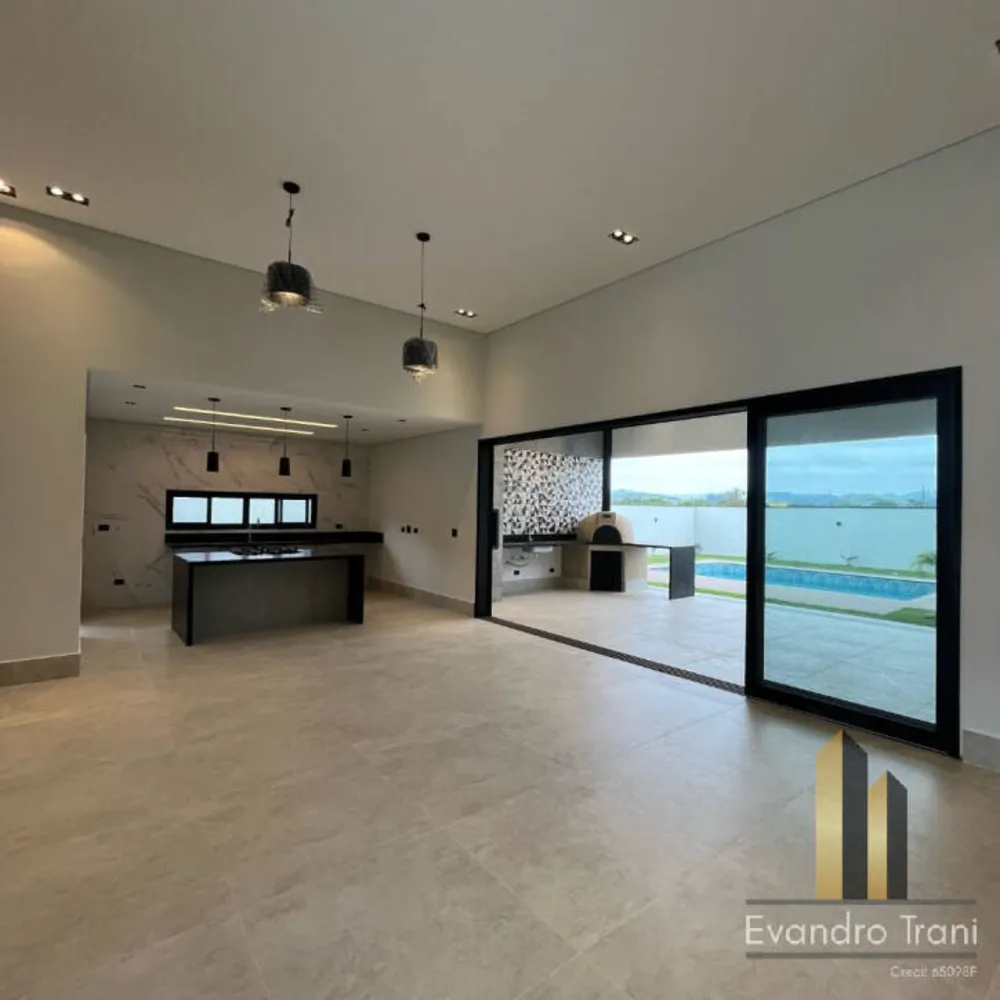 Casa, 4 quartos, 290 m² - Foto 3