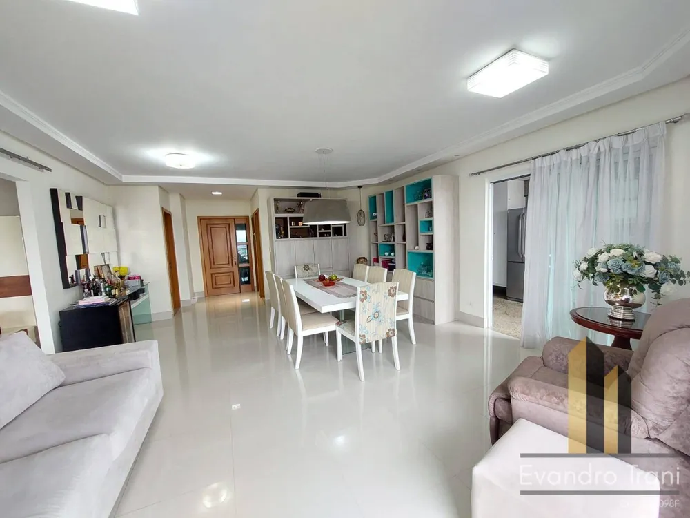 Apartamento, 4 quartos, 250 m² - Foto 3
