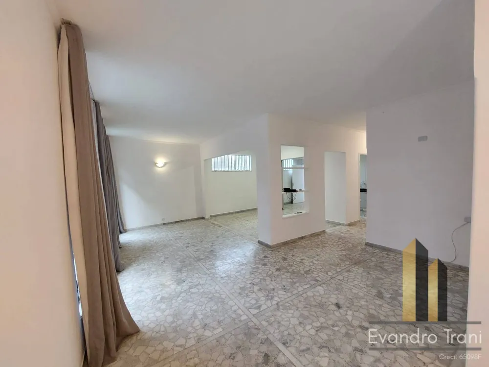 Casa, 3 quartos, 210 m² - Foto 1
