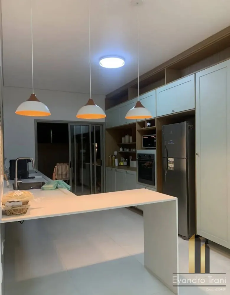 Casa, 3 quartos, 250 m² - Foto 2