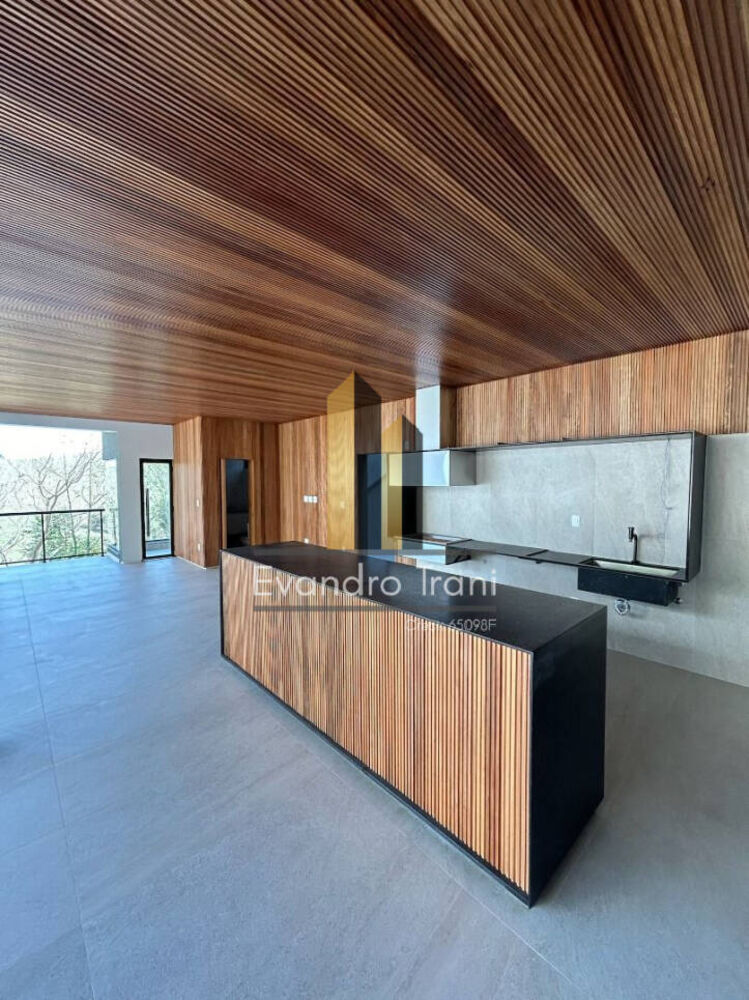 Casa, 4 quartos, 584 m² - Foto 1