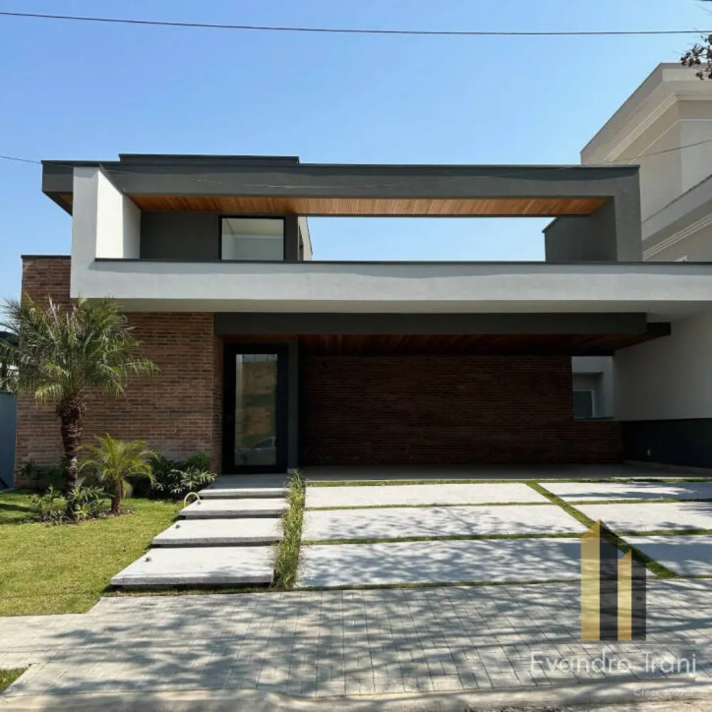 Casa, 4 quartos, 584 m² - Foto 1