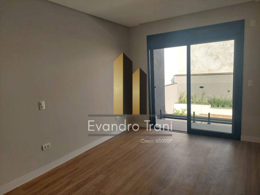 Casa à venda com 4 quartos, 325m² - Foto 8