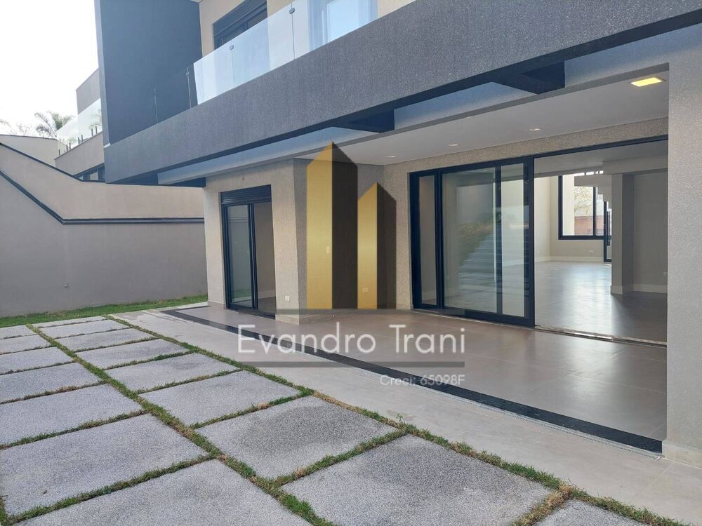 Casa à venda com 4 quartos, 325m² - Foto 6