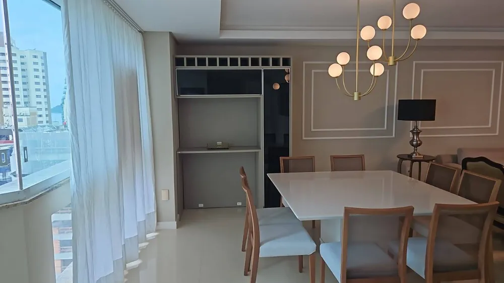 Apartamento, 3 quartos, 150 m² - Foto 1