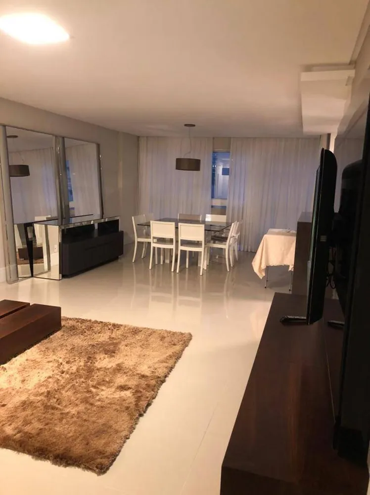 Apartamento, 4 quartos, 210 m² - Foto 2