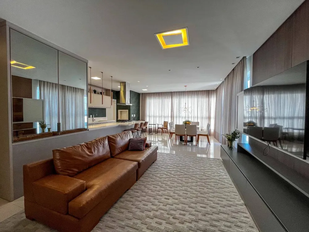 Apartamento, 3 quartos, 137 m² - Foto 2
