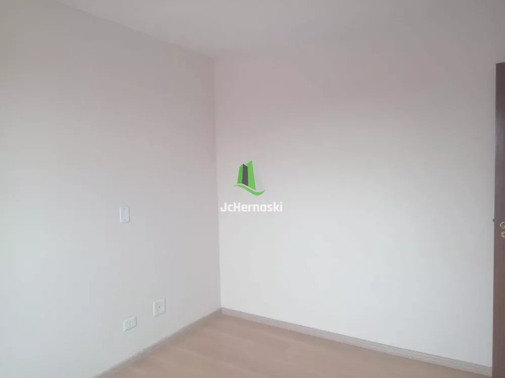 Apartamento à venda com 3 quartos, 68m² - Foto 2