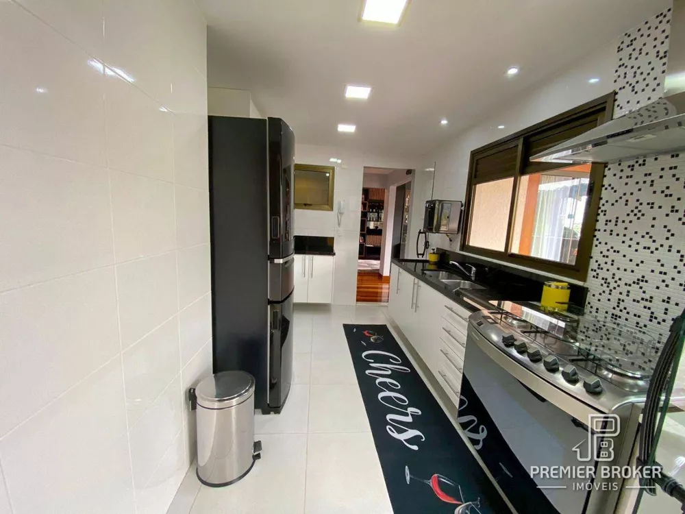 Cobertura, 3 quartos, 214 m² - Foto 10