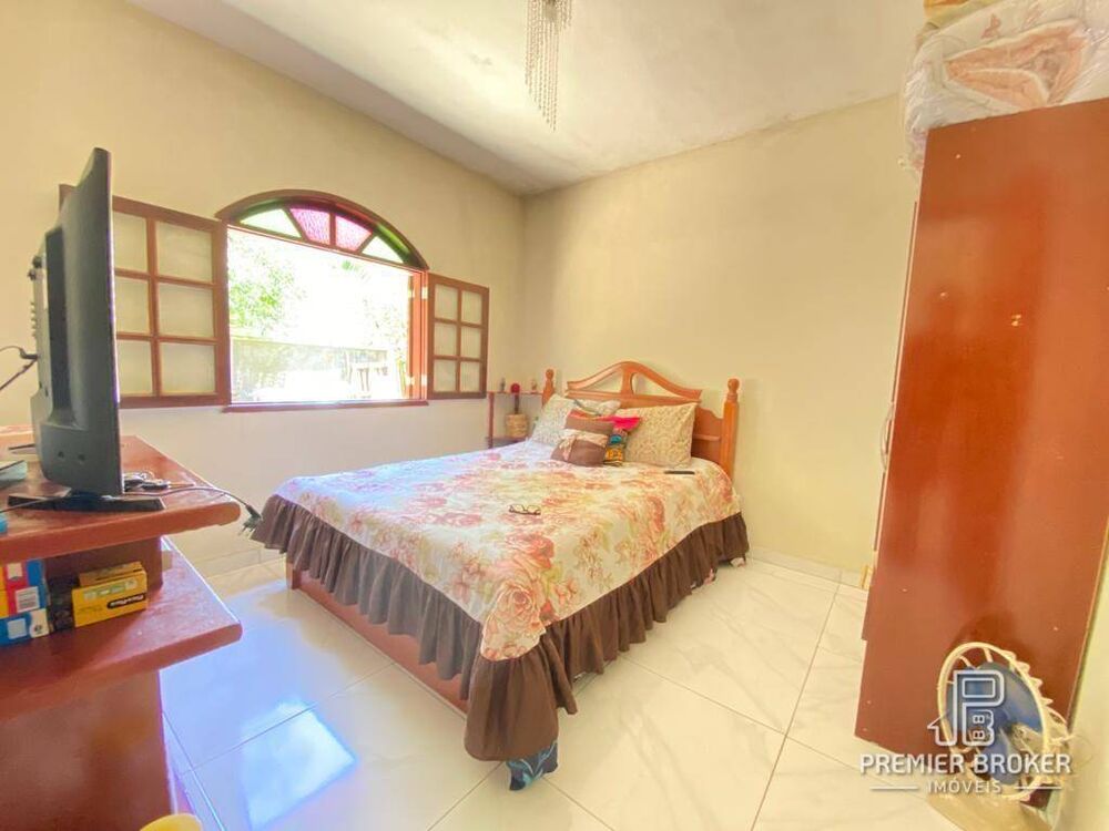 Casa à venda com 3 quartos, 200m² - Foto 3