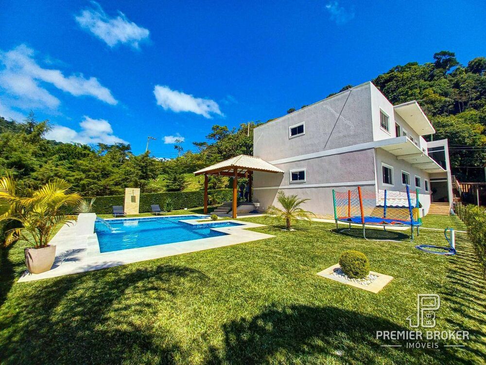 Casa à venda com 10 quartos, 400m² - Foto 3