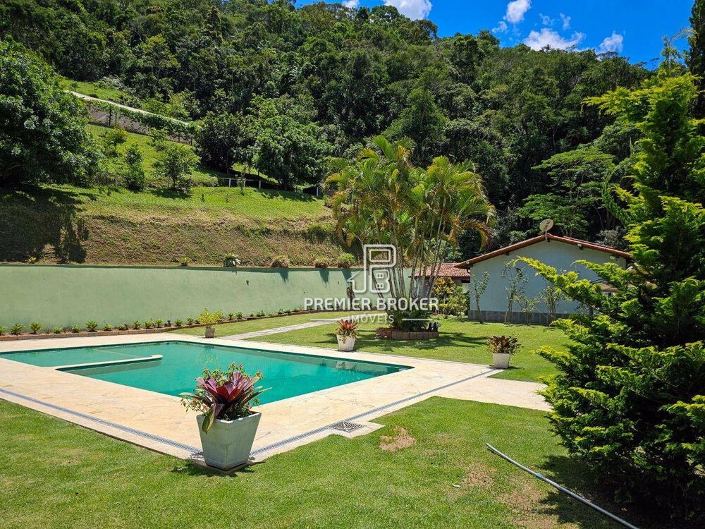 Casa de Condomínio à venda com 4 quartos, 550m² - Foto 4