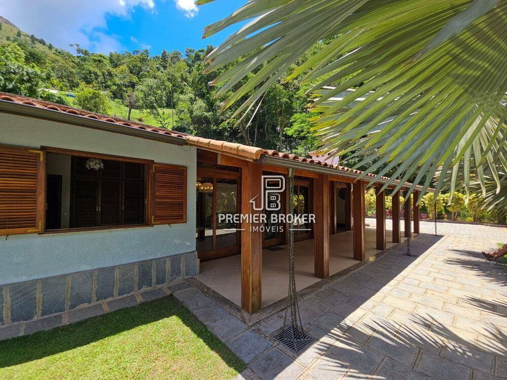 Casa de Condomínio à venda com 4 quartos, 550m² - Foto 6