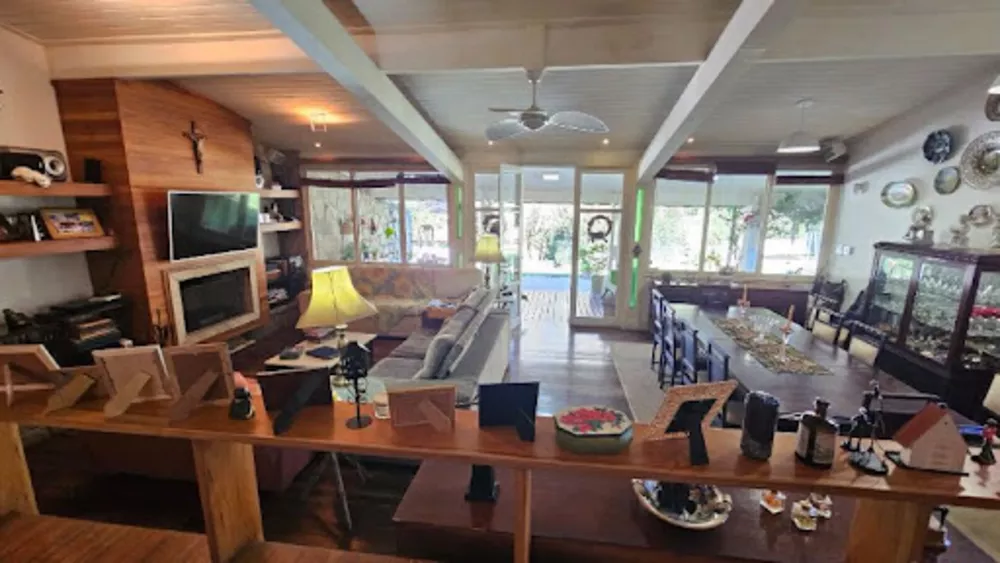 Casa, 4 quartos, 269 m² - Foto 1