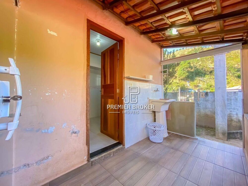 Casa à venda com 2 quartos, 100m² - Foto 6