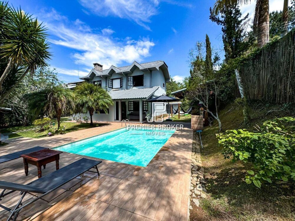 Casa à venda com 4 quartos, 235m² - Foto 4