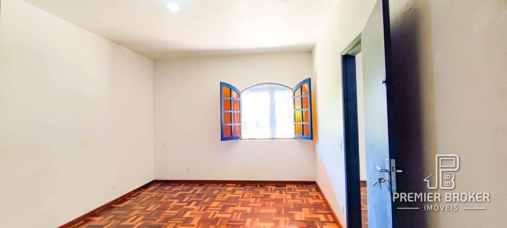 Casa à venda com 2 quartos, 171m² - Foto 3