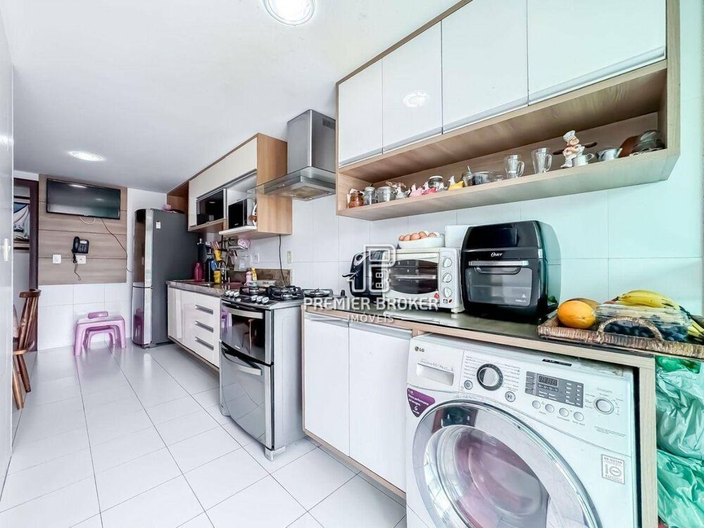 Cobertura à venda com 3 quartos, 225m² - Foto 3