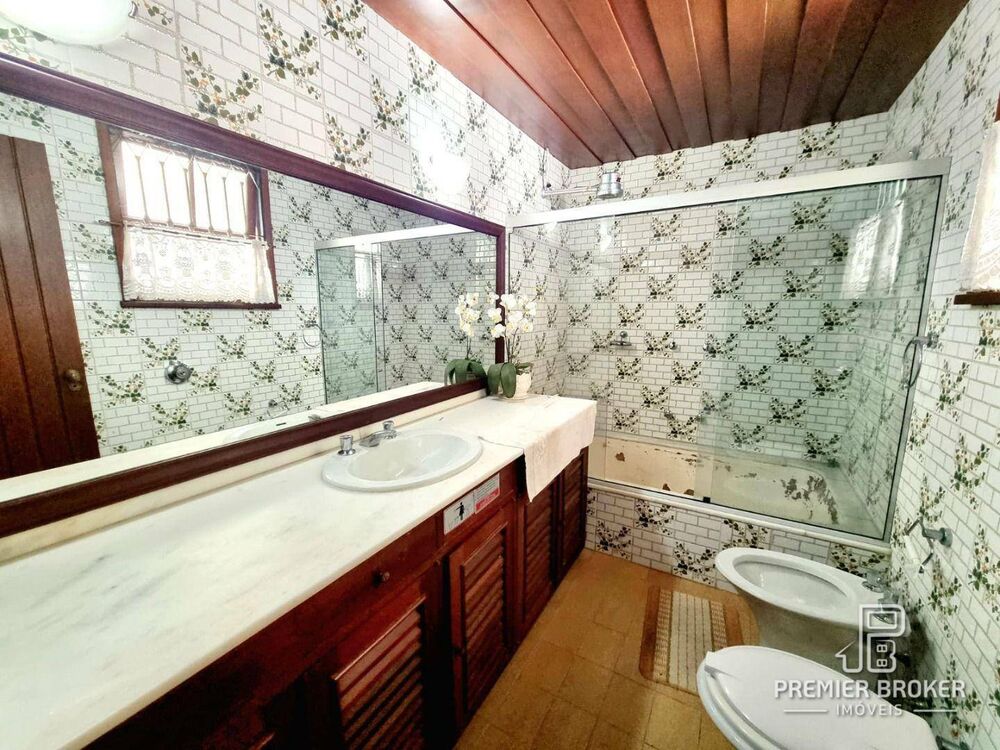 Casa à venda com 3 quartos, 400m² - Foto 4