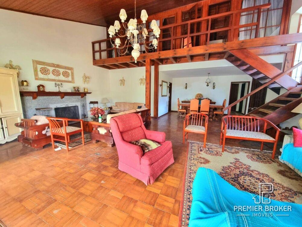 Casa à venda com 3 quartos, 400m² - Foto 3