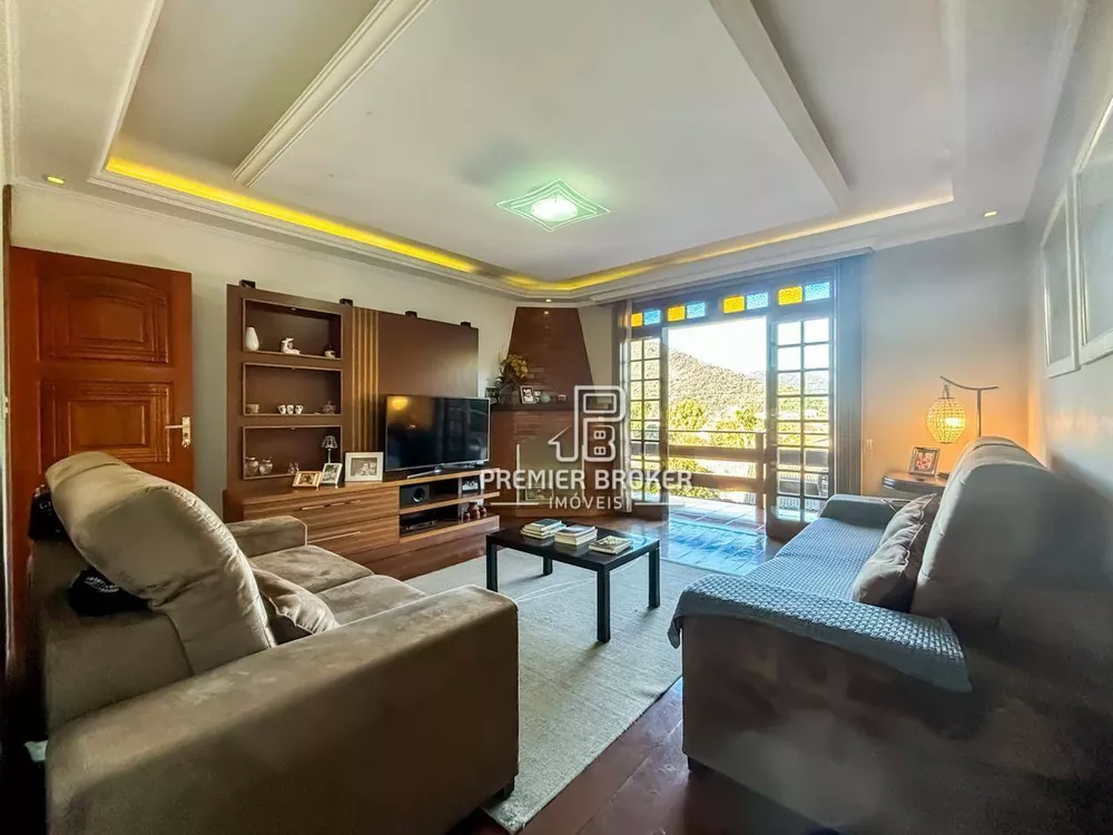 Casa, 4 quartos, 128 m² - Foto 1