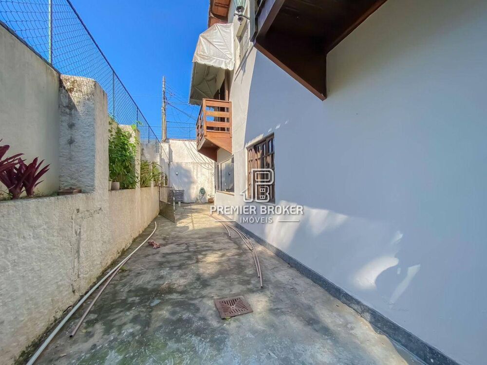 Casa de Condomínio à venda com 4 quartos, 148m² - Foto 1