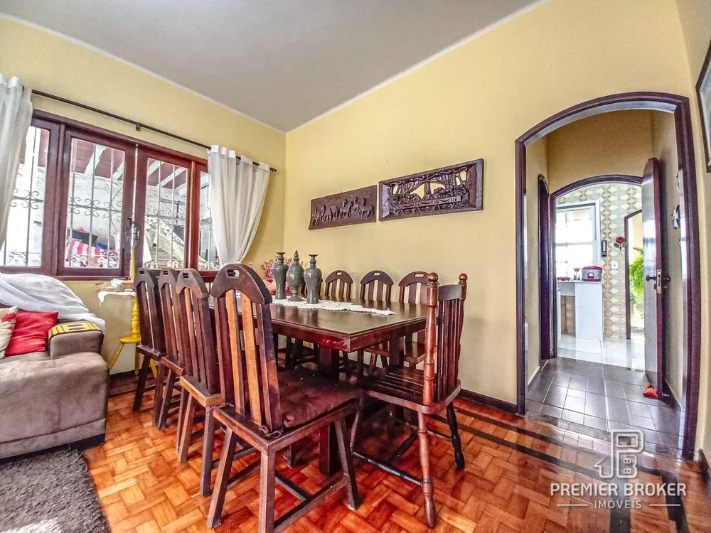 Casa, 7 quartos, 193 m² - Foto 4