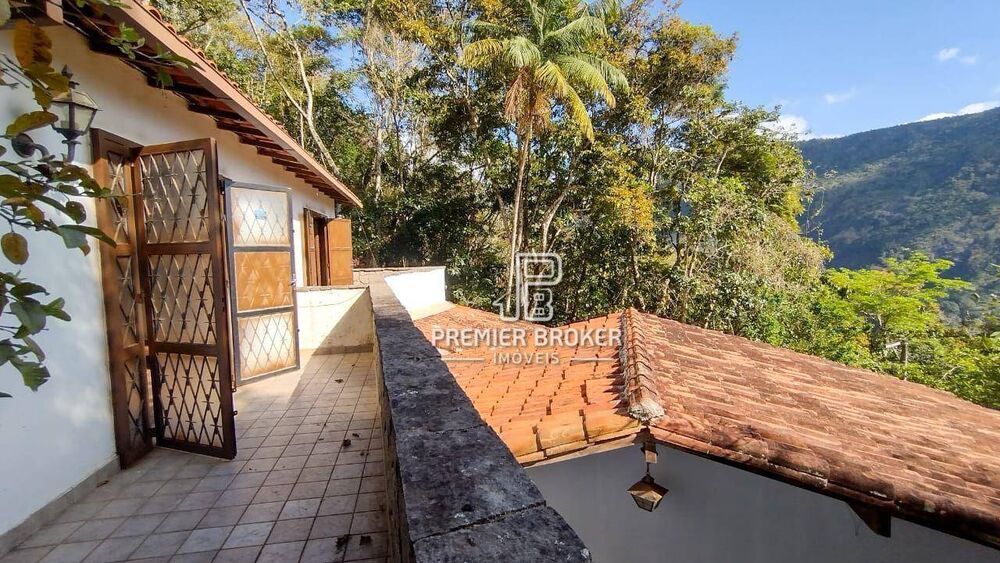 Casa à venda com 4 quartos, 249m² - Foto 4