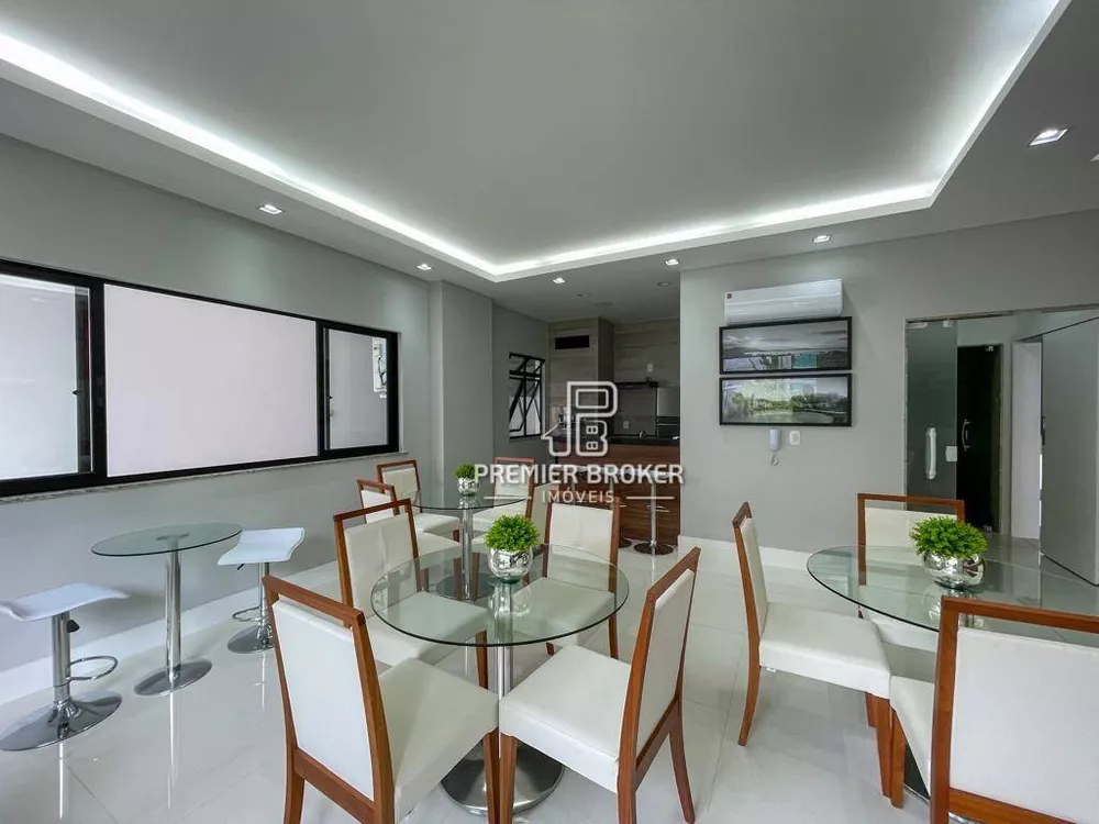 Cobertura, 3 quartos, 205 m² - Foto 2