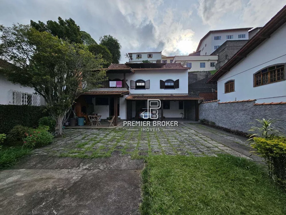 Casa, 3 quartos, 238 m² - Foto 2