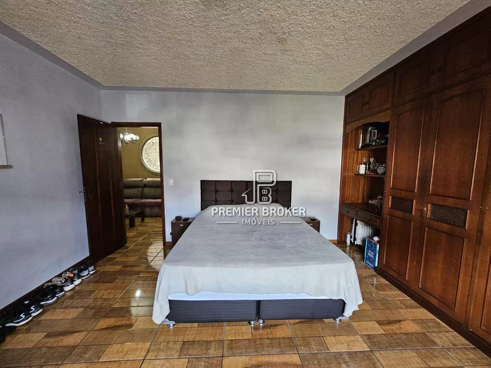 Casa, 3 quartos, 238 m² - Foto 35